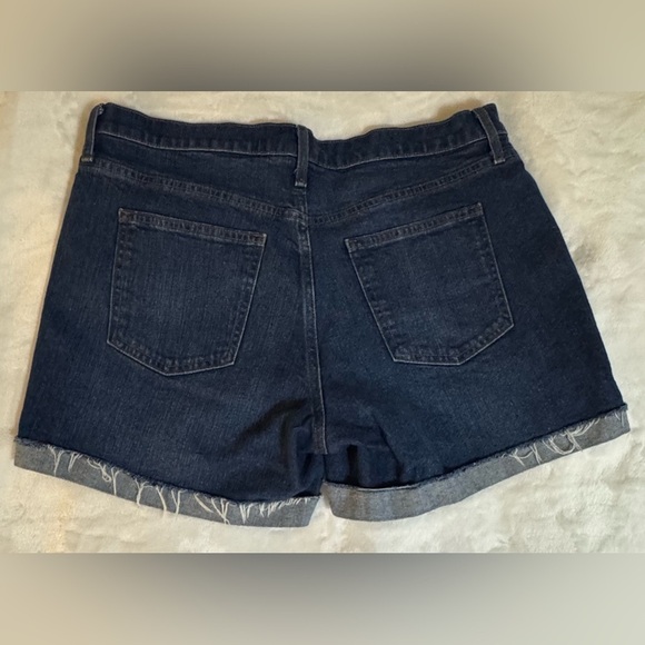 EUC Gap Denim Shorts (32) - Picture 2 of 9